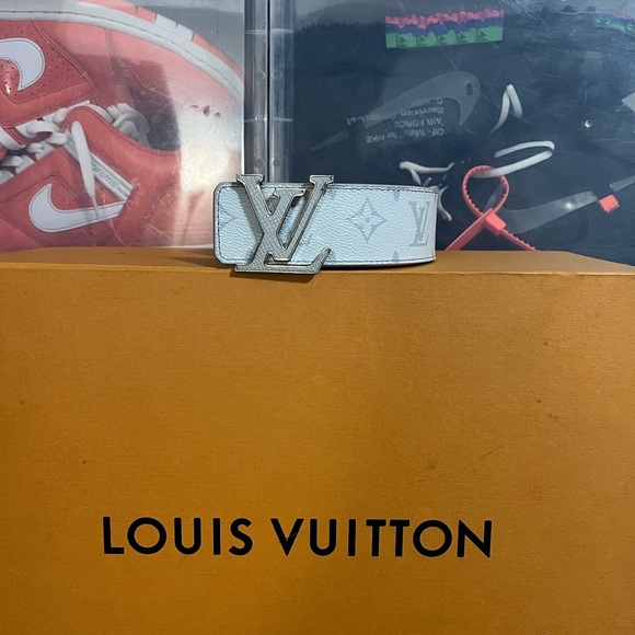 Louis Vuitton monogram eclipse taiga reversible belt